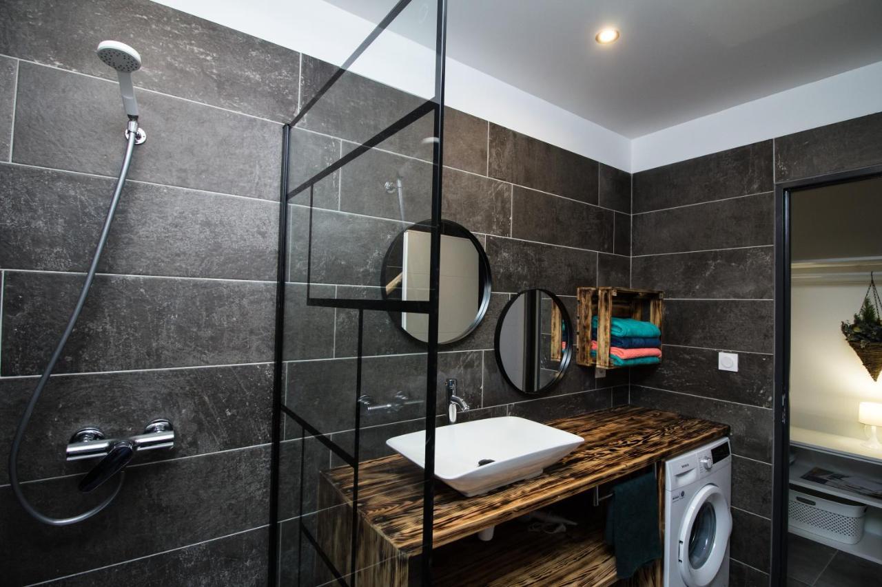 ** Au Canal Du Midi - Jaccuzzi & Luxueux Appartements ** Carcassonne Esterno foto